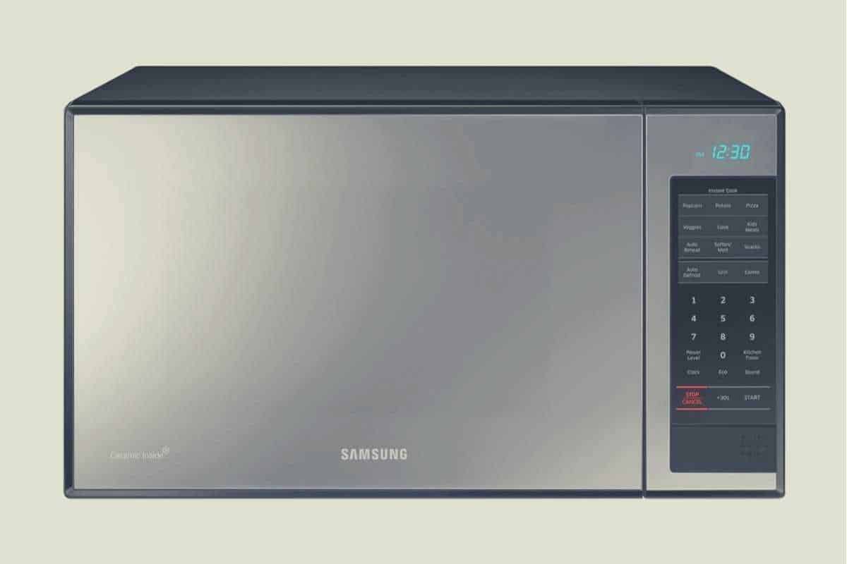 A stock image of a Panasonic microwave oven